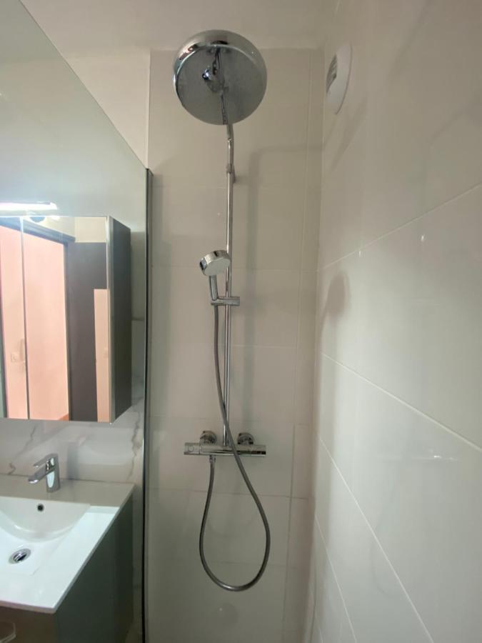 Apartamento Studio Moderne Et Cosy Avec Balcon Et Parking Périgueux Exterior foto